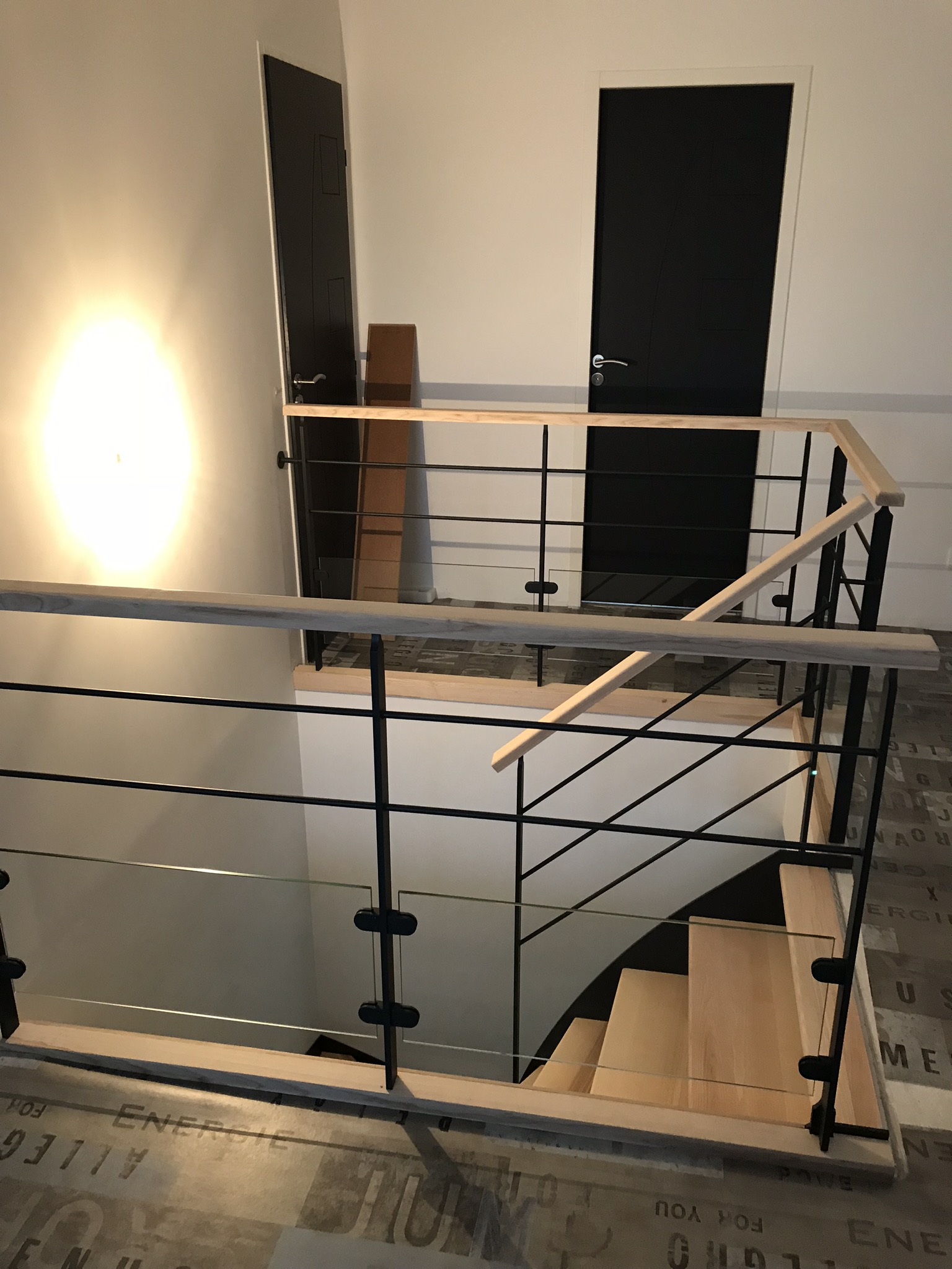 Garde-corps acier bois sur mesure à Cannes
